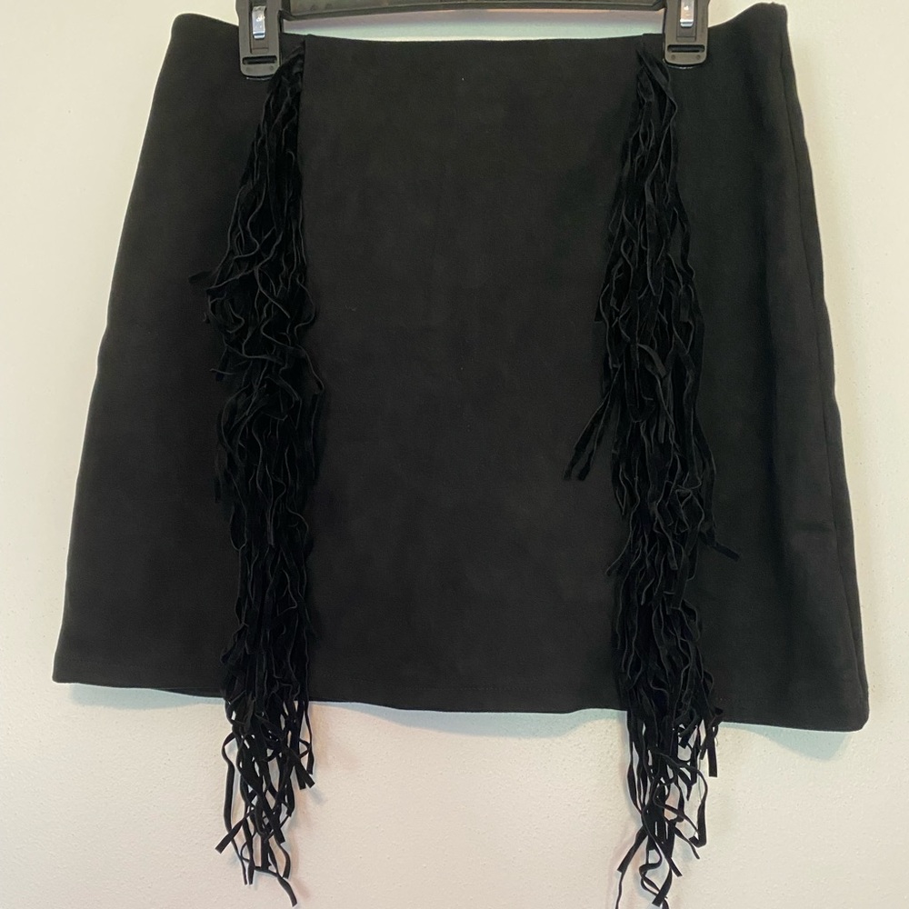 Women Skirt Size XL fringe